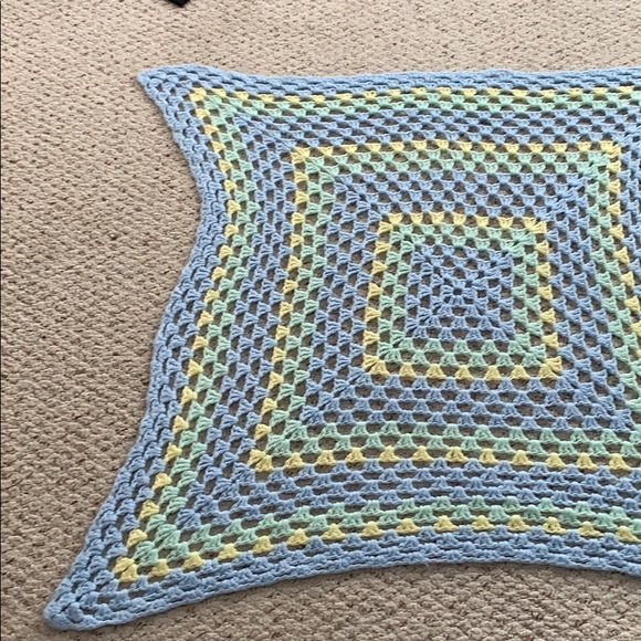 Crochet baby blanket - Picture 3 of 4